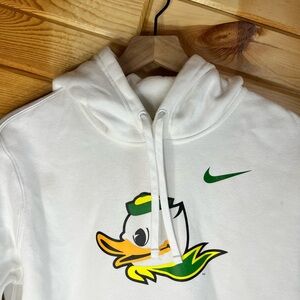 U of Oregon hoodie like new